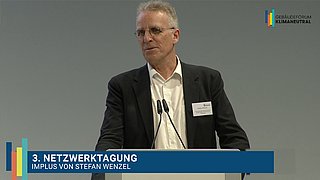 Grafik, Screenshot aus dem Video "3. Netzwerktagung des Gebäudeforums klimaneutral | Impuls von Stefan Wenzel" als Vorschau.