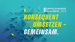 Grafik, geometrische Forman auf türkisem Hintergrund, dazu Text "dena Energiewende-Kongress 2023: Konsequent Umsetzen - Gemeinsam“.