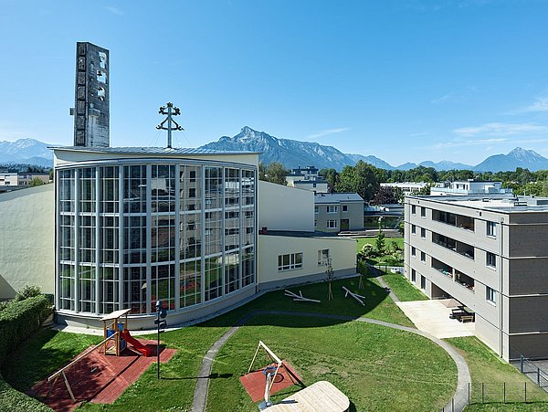 Foto, Außenansicht auf das Katholische Kompetenzzentrum