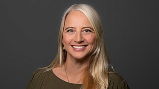 Foto, Silvia Lutz, Mitarbeiterin im Gebäudeforum klimaneutral