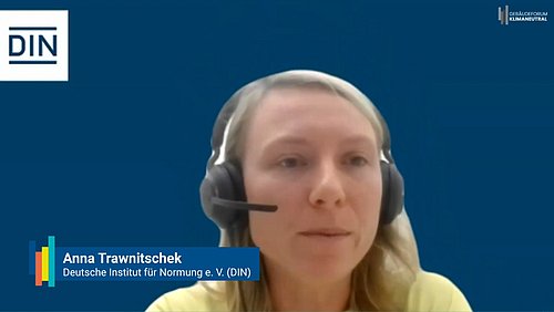 Grafik, Screenshot aus dem Video "Geschäftsmodelle für zirkuläres Bauen und Sanieren - Impuls von Anna Trawnitschek" als Vorschau.