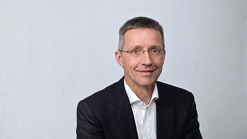 Foto, Prof. Dr.-Ing. Bert Oschatz