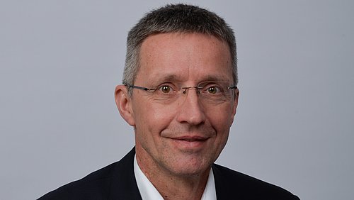 Foto, Dr. Bert Oschatz